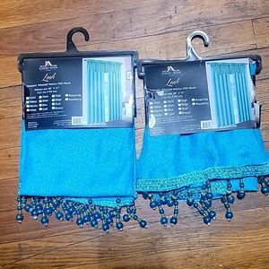 2 set valance size 48' X37 (122 cm X 94 cm)